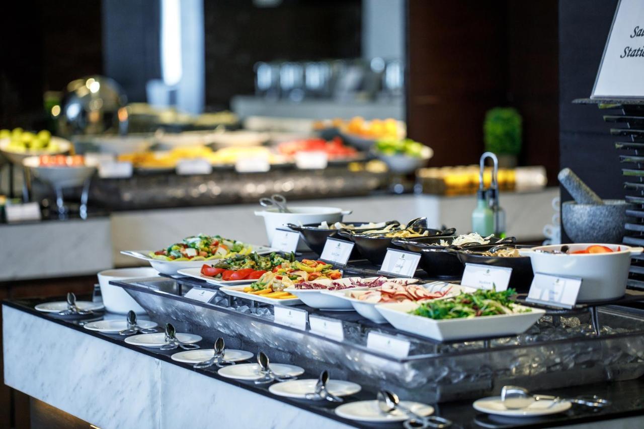 Royal M Hotel Fujairah By Gewan Экстерьер фото A salad bar
